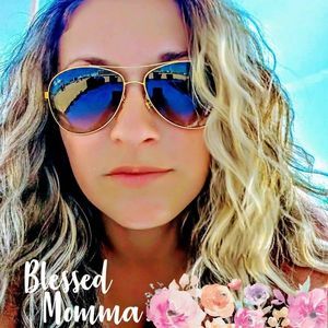 Meet your Posher, Georgia